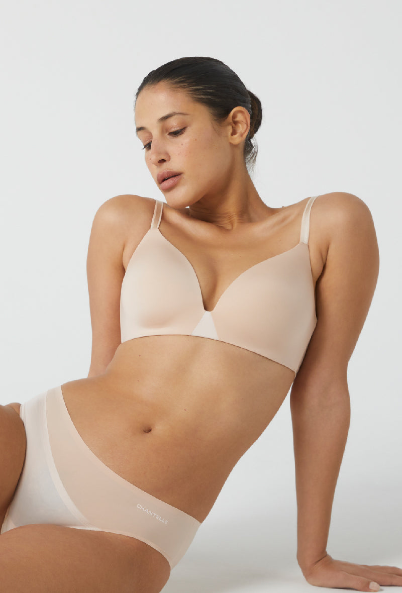 Chantelle Essentiall Wirefree Triangle T-Shirt Bra