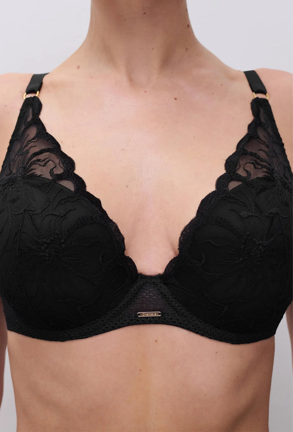 Chantelle Fleurs Plunge T-Shirt Bra