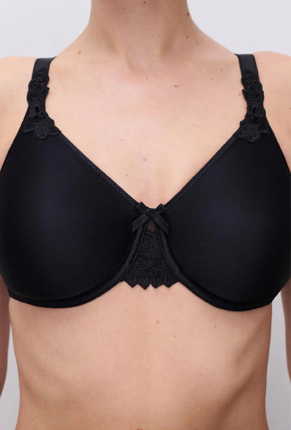 Chantelle Hedona Seamless Covering Molded Underwired Bra (No Pads)