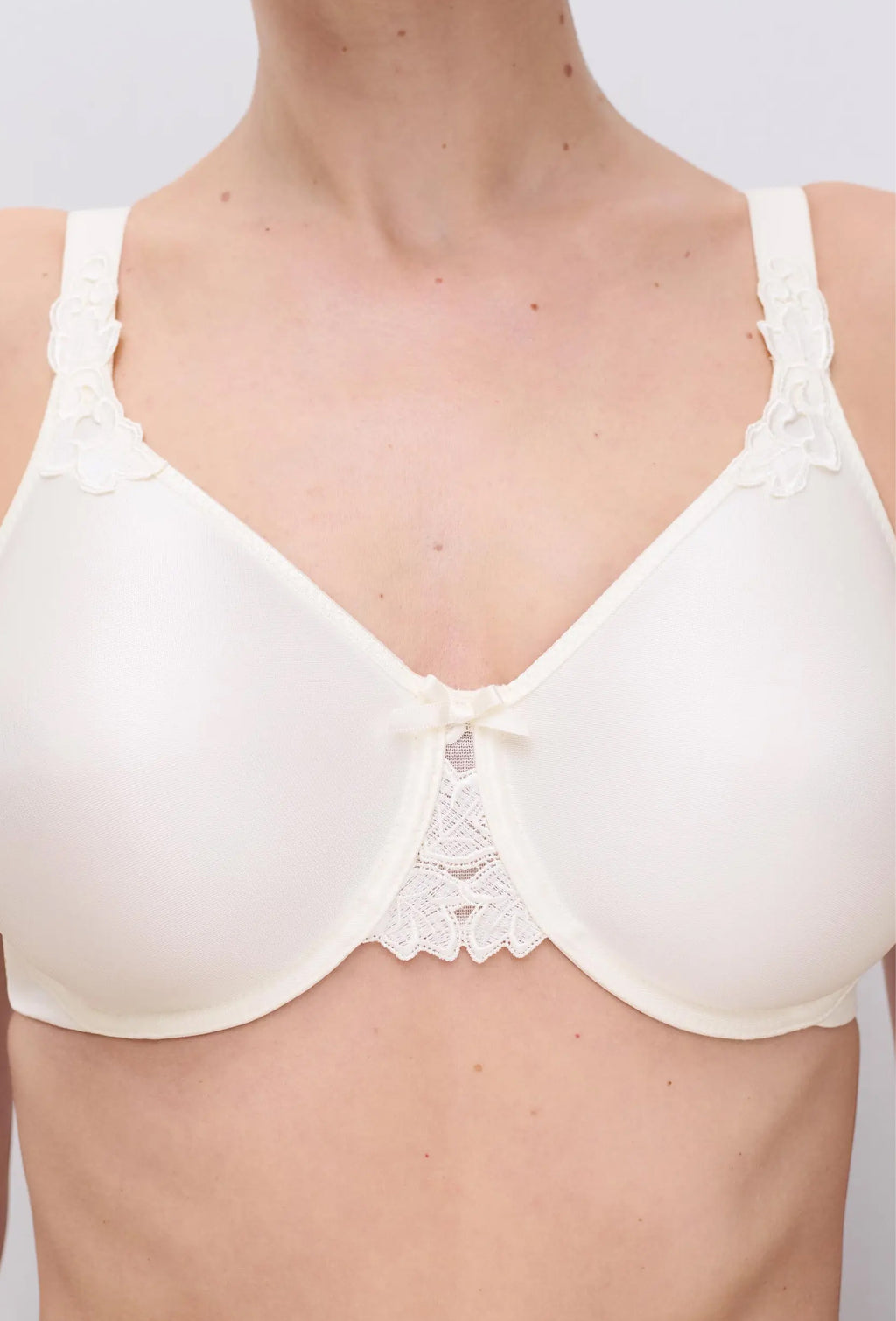 Chantelle Hedona Seamless Covering Molded Underwired Bra (No Pads)