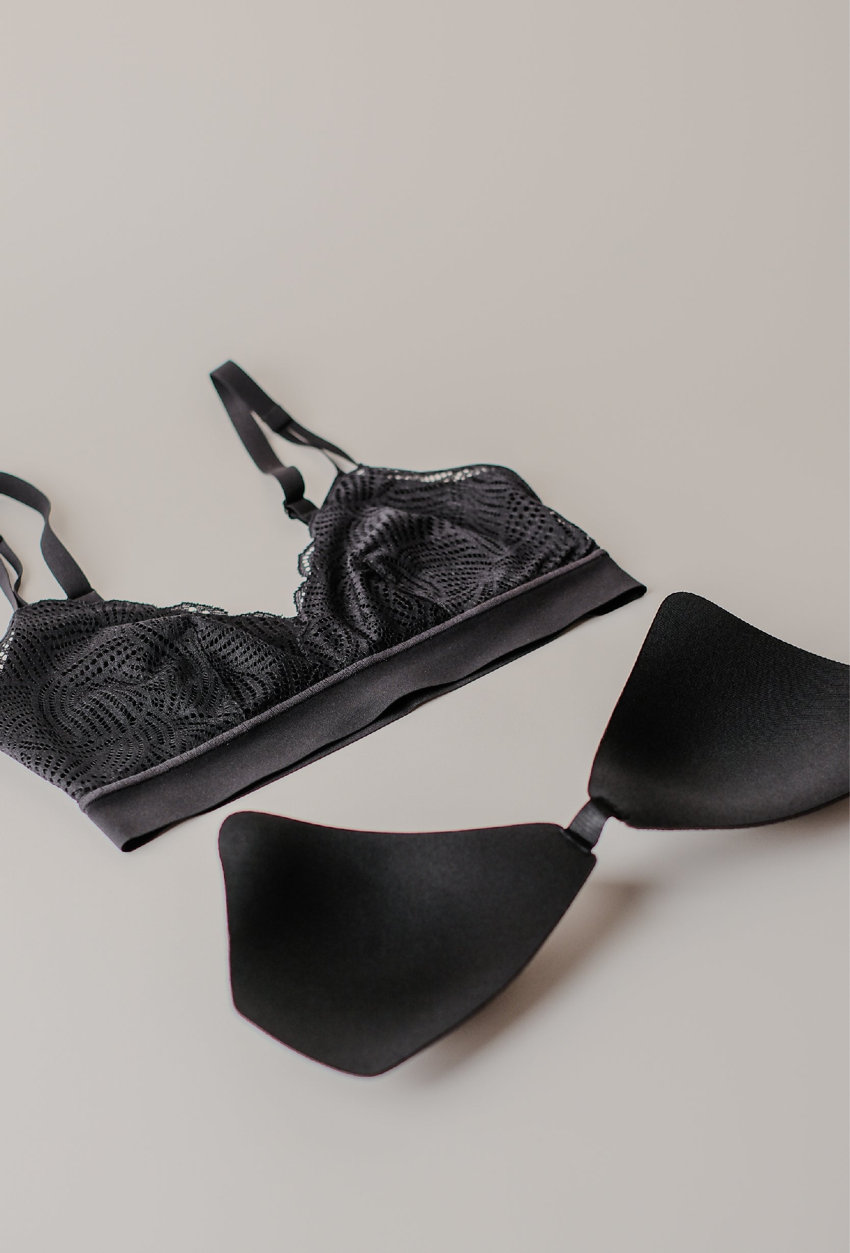 SoftStretch Bralette Lace with Removable Pads