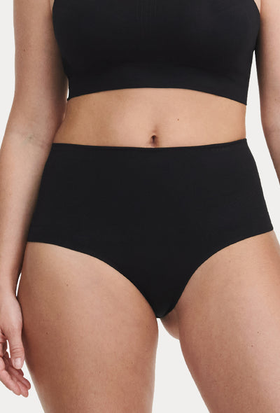 Chantelle Smooth Comfort Sculpting Highwaisted Thong