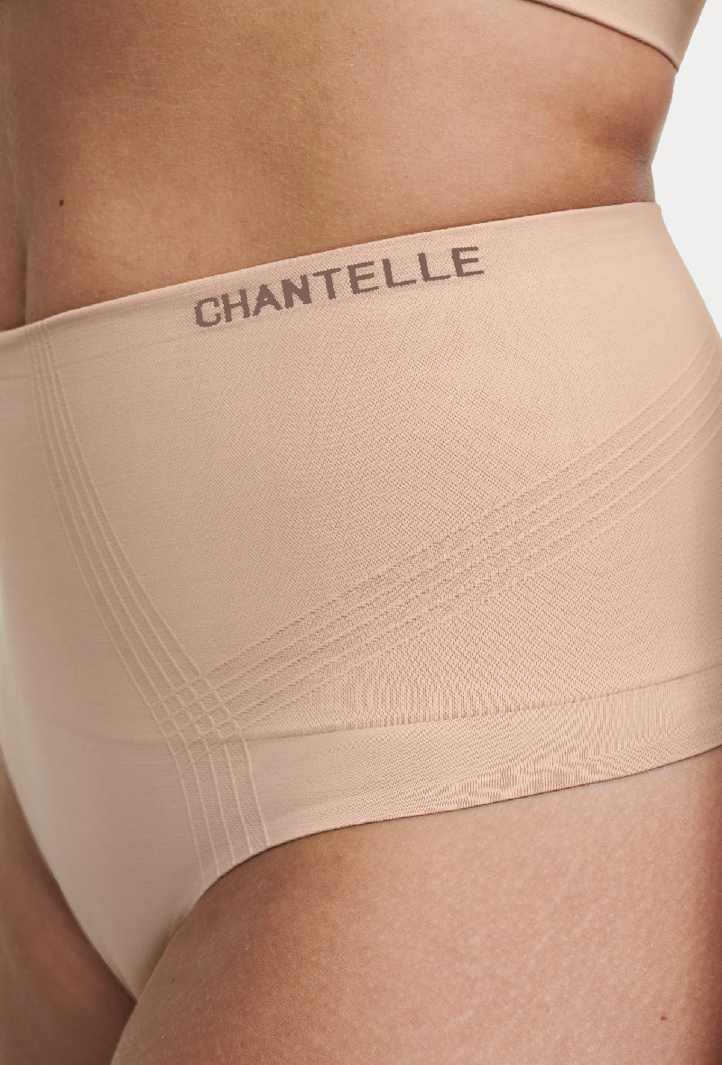 Chantelle Smooth Comfort Sculpting Highwaisted Thong