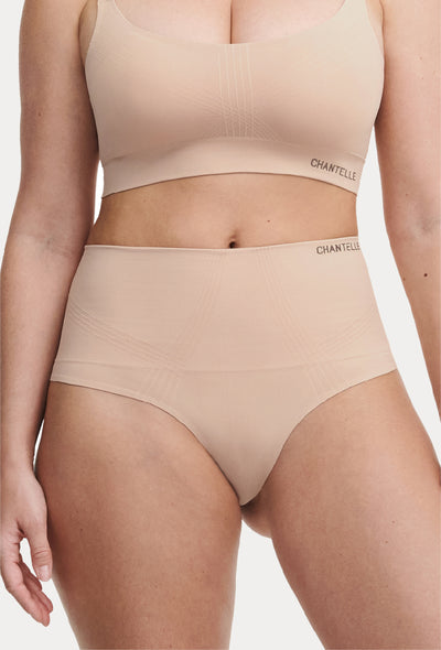 Chantelle Smooth Comfort Sculpting Highwaisted Thong