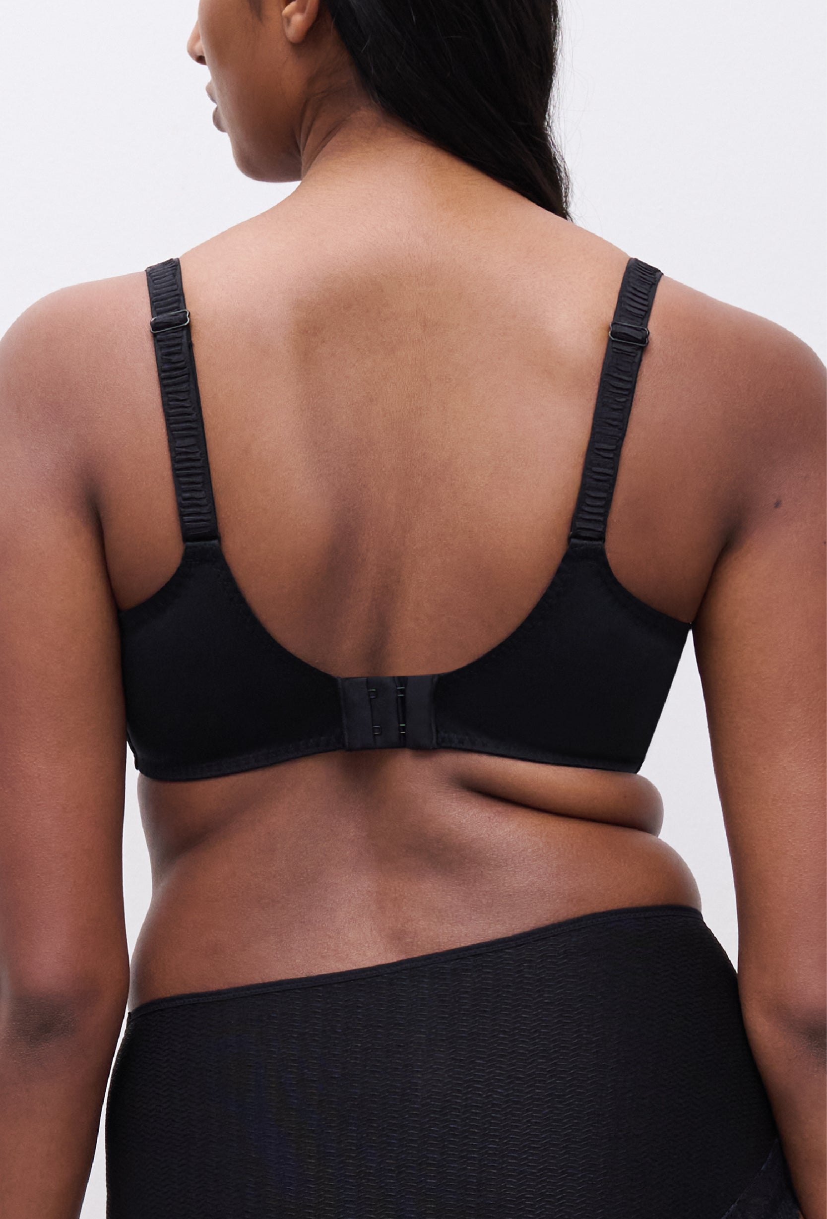 Chantelle Sublime Very Covering Underwired Bra